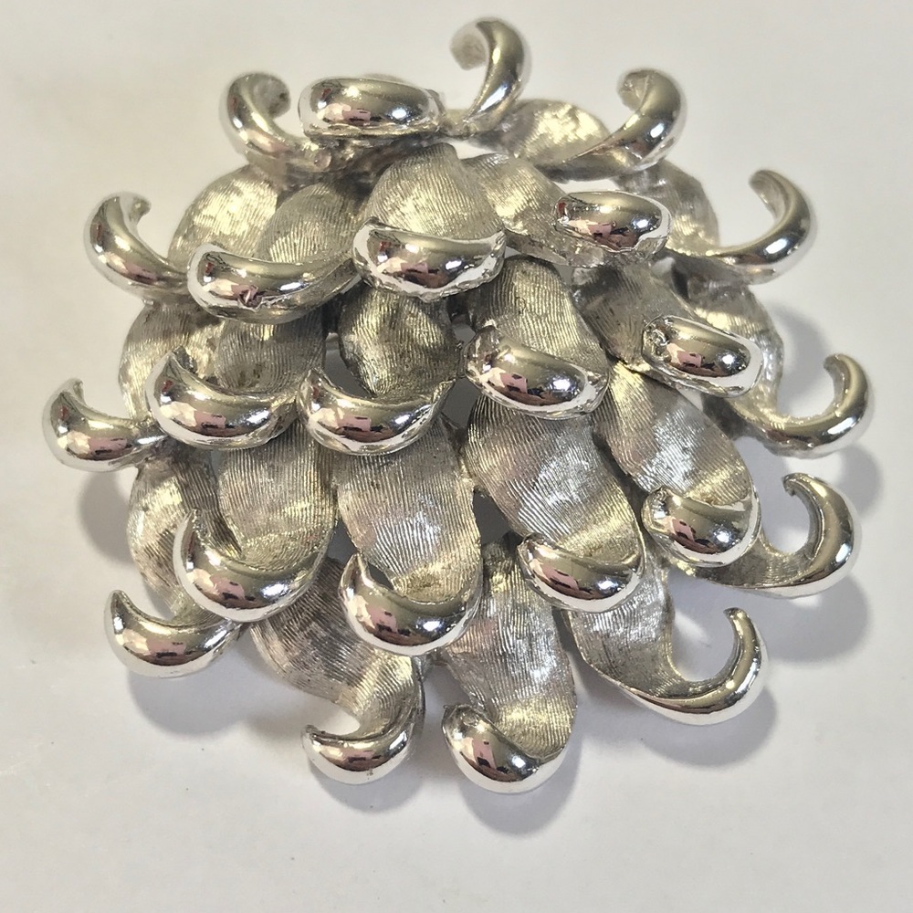 Vintage Silver Tone Metal Brooch- Pine Cone Like